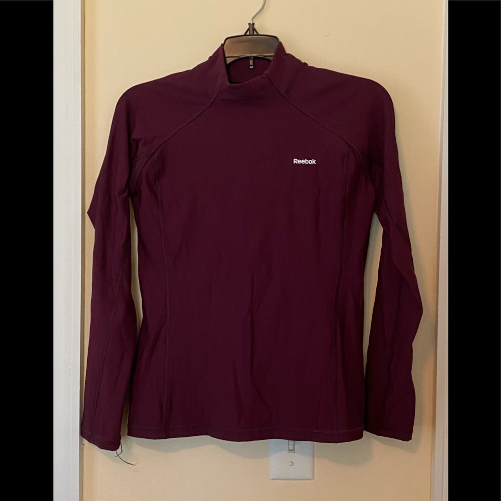 Reebok dry top, size S